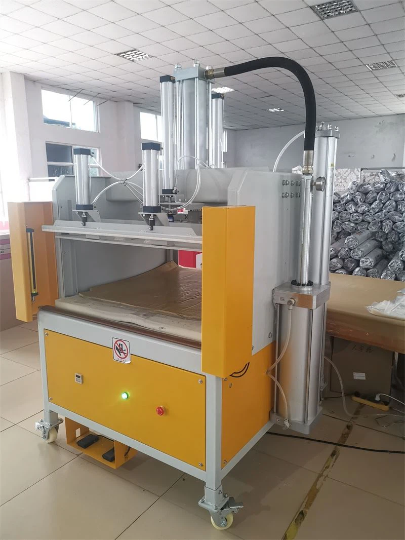 Asoline sandarinimo mašina su turbokompresoriumi